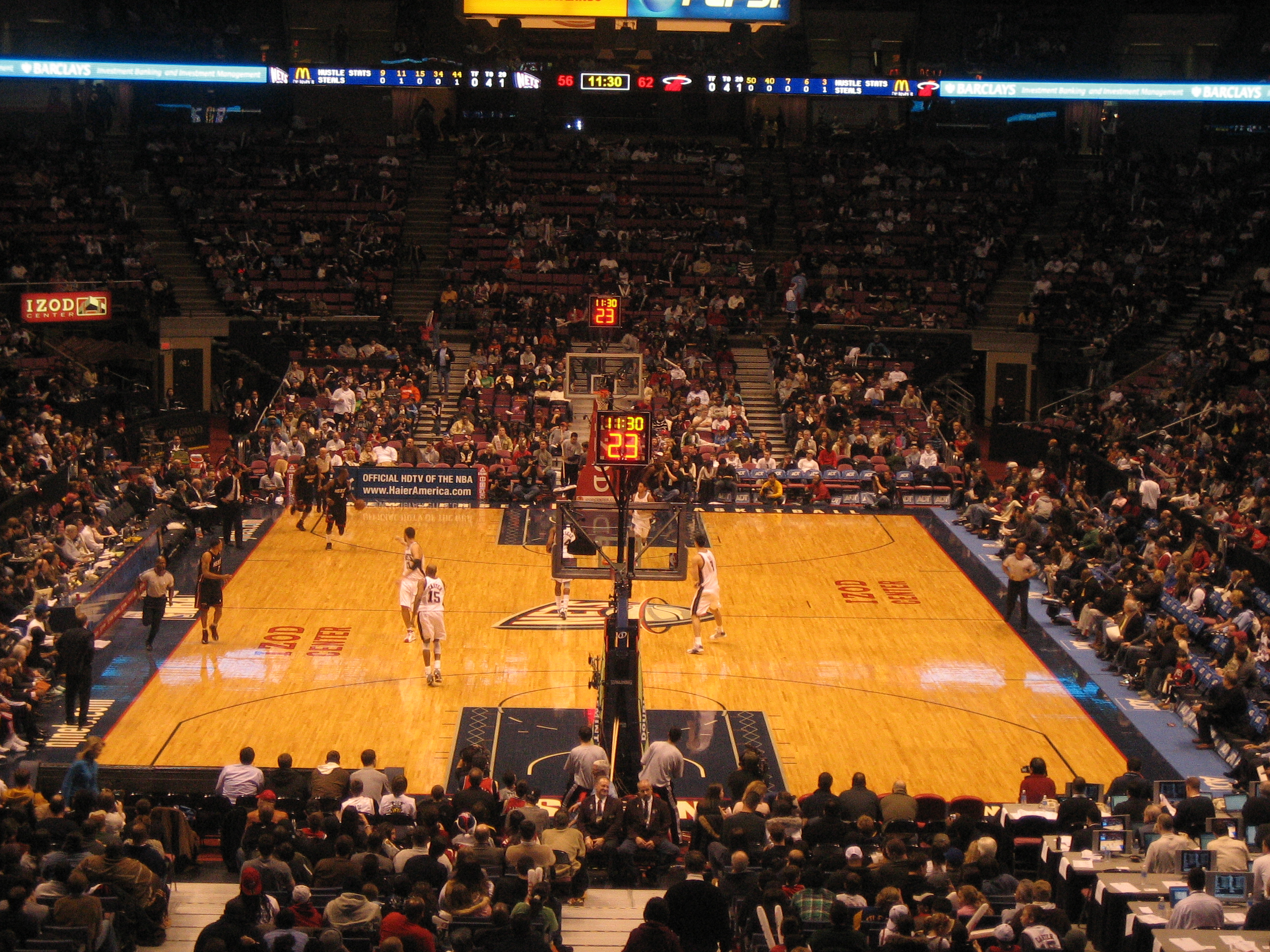 2009_Foundation_Night/Fullcourtview.JPG